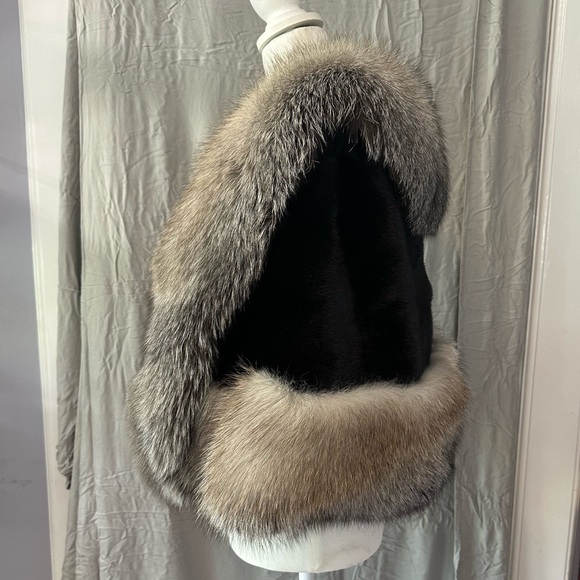 Flemington Furs Dyed Ranch Mink - Picture 2 of 3